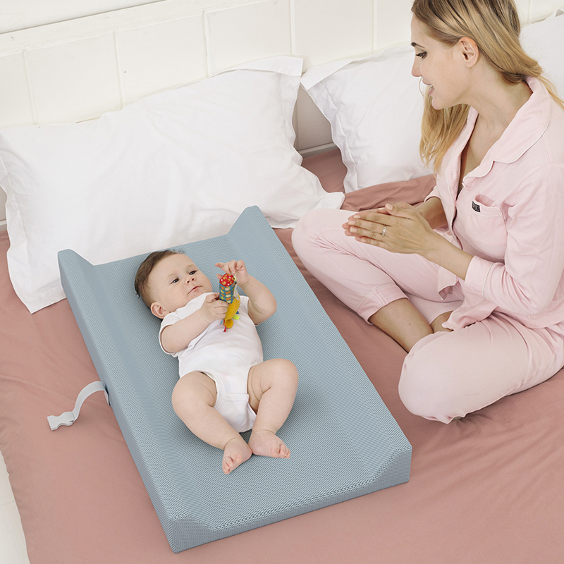 Baby Diaper Changing Mat with  - Diaper Changing Mat 评论和价格